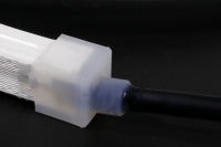 Силиконовая заглушка с выводом под провод, белая, END-1220-C-WH