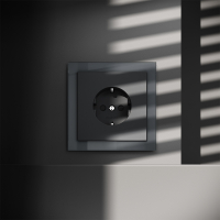 Розетка встраиваемая VOLTUM S70 с заземлением и защитными шторками, 16А, (графит)