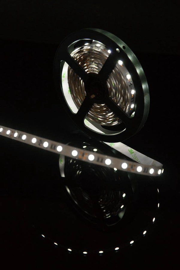 Лента светодиодная SWG SWG560, 14,4 Вт/м, 12В, IP20, холодный белый