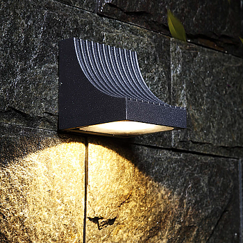 Светильник  WC3443 наcтенный серый  220V LED COB 12W  белого цвета.