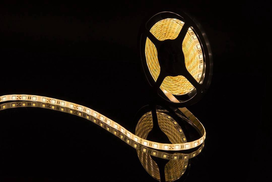 Лента светодиодная SWG SWG560, 14,4 Вт/м, 12В, IP65, теплый белый