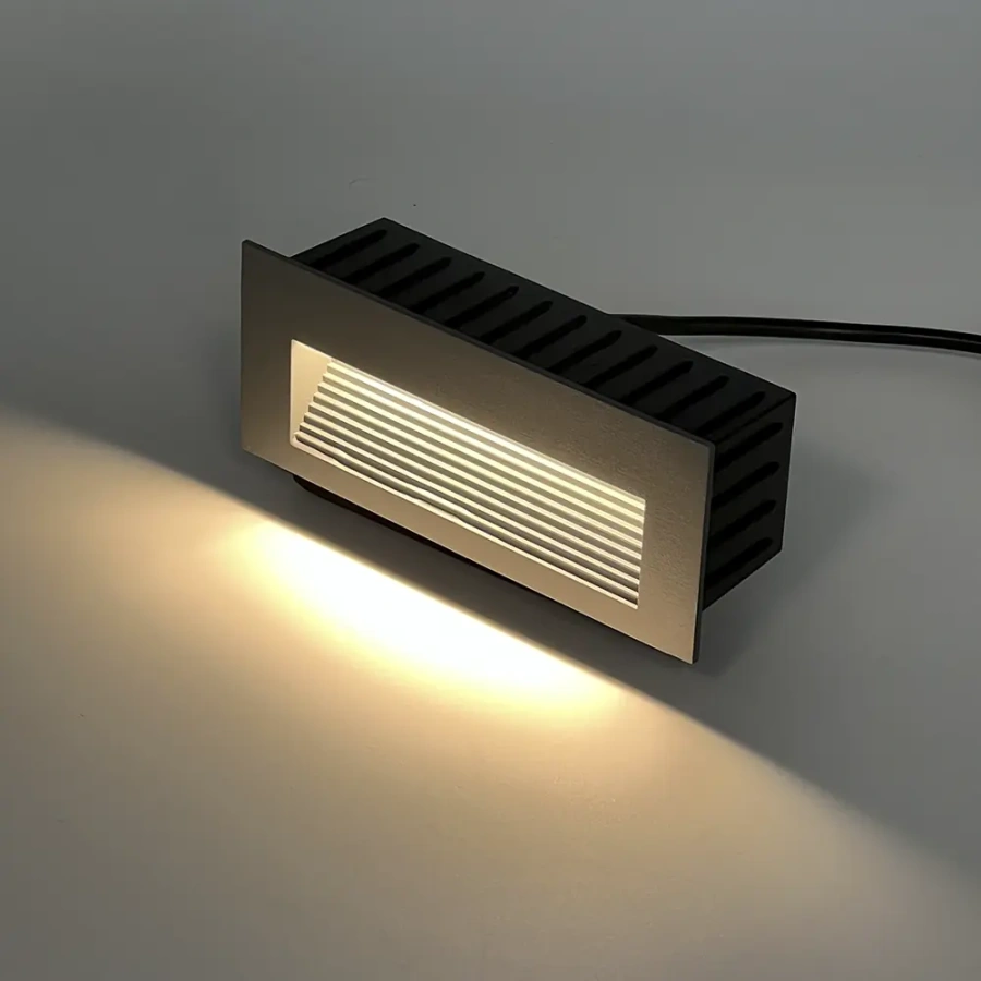 Светильник G1654 наcтенный  встраиваемый серый  220V 4W Led