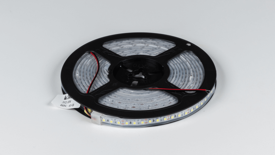 Лента светодиодная SWG SWG3120, со скотчем 3М, 9,6 Вт/м, 12В, IP66, холодный белый