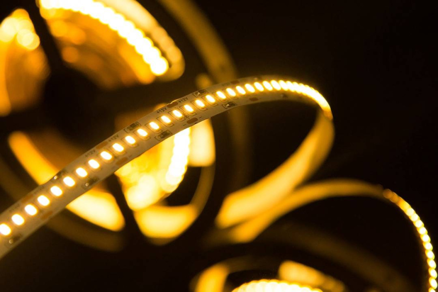 Лента светодиодная SWG SWG4240, 24 Вт/м, 12В, IP20, теплый белый