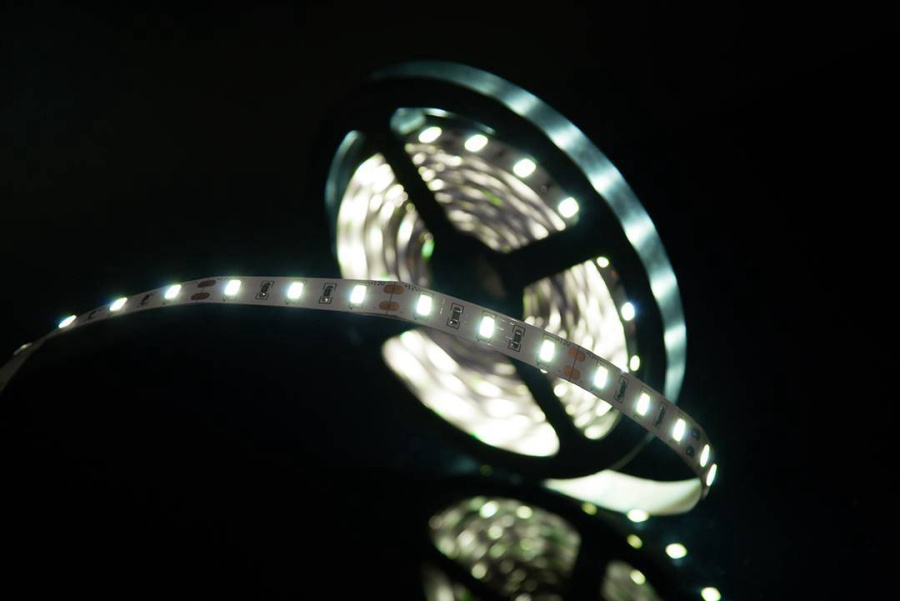 Лента светодиодная SWG SWG660, 20 Вт/м, 12В, IP20, холодный белый