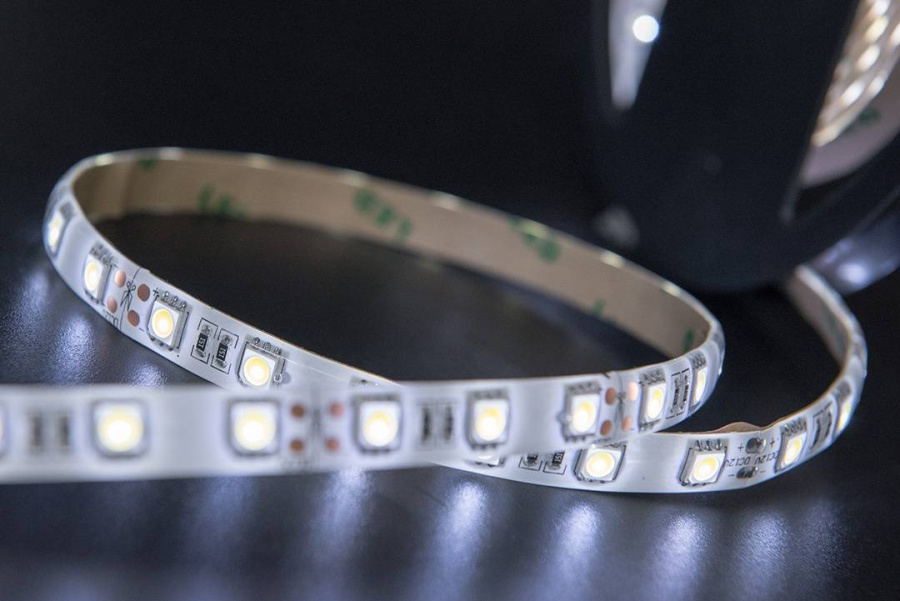 Лента светодиодная SWG SWG560, 14,4 Вт/м, 12В, IP65, нейтральный белый