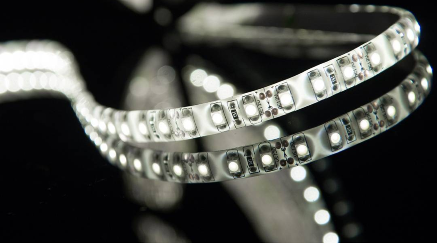 Лента светодиодная SWG SWG3120, со скотчем 3М, 9,6 Вт/м, 12В, IP65, холодный белый