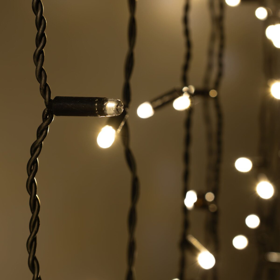 Гирлянда Занавес 2 x 2 м Тепло-Белый 220В, 400 LED, Провод Черный Каучук 2,3мм, IP65