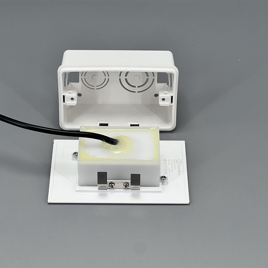Светильник G1203 наcтенный  встраиваемый 220V 3W Led