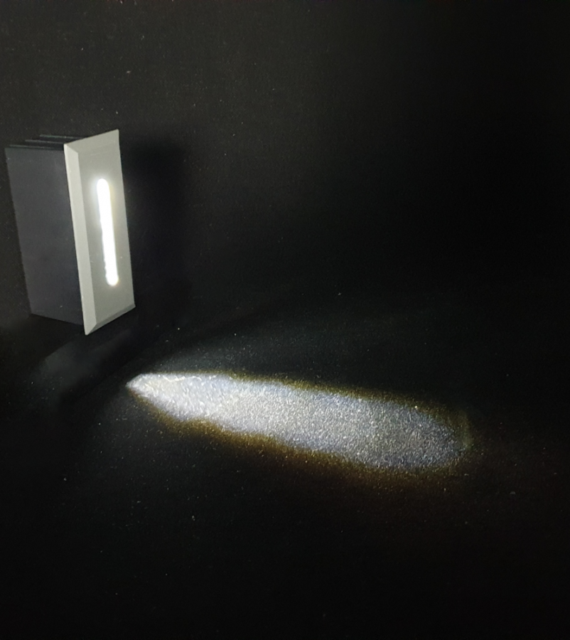 Светильник G0912 наcтенный  встраиваемый белый  220V 2W Led  белого цвета.