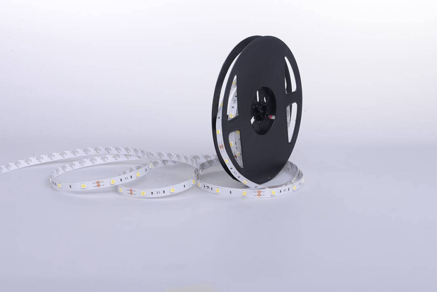 Лента светодиодная SWG SWG530, 7,2 Вт/м, 12В, IP20, холодный белый